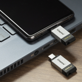 Kingston เปิดตัว DataTraveler USB Drives รุ่นใหม่ ช่วยเก็บความทรงจำที่ดีที่สุดในทุกที่ทุกเวลา ต้อนรับปีใหม่ที่กำลังจะมาถึง!